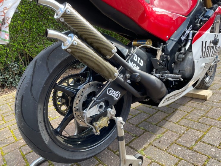 yamaha yzr 500 replica