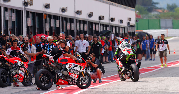 /sbk-paddock.jpg