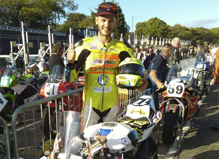 supertwin-victor-lopez--2.jpg