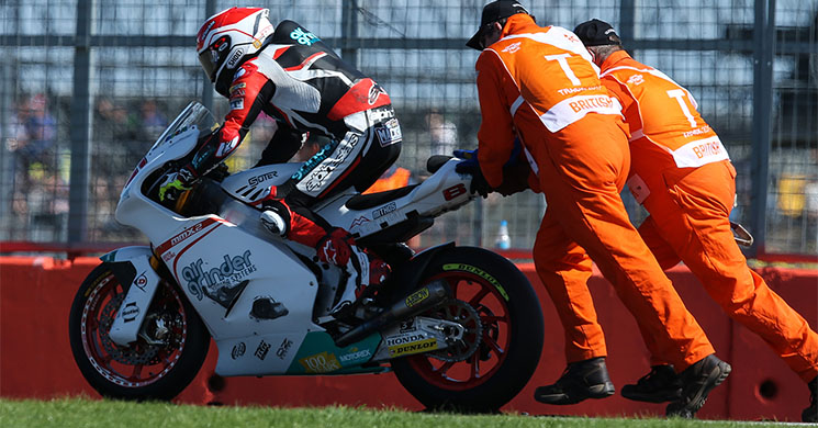 /suter-moto2-2018.jpg
