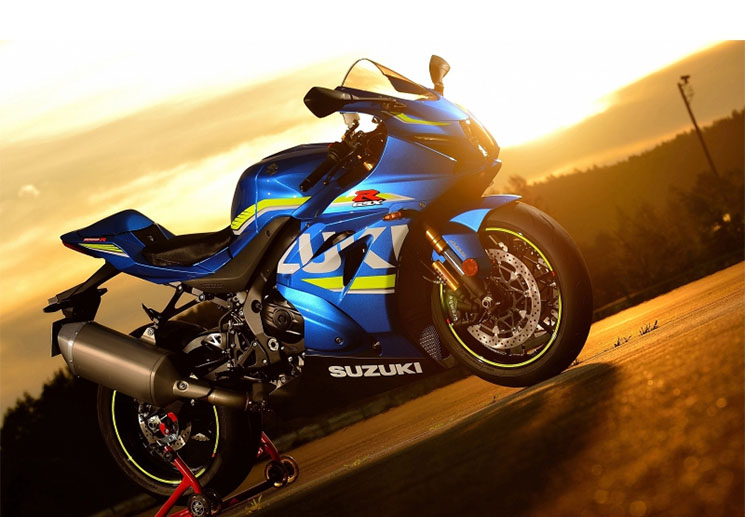 suzuki-gsxr-1000-2017-2(2).jpg