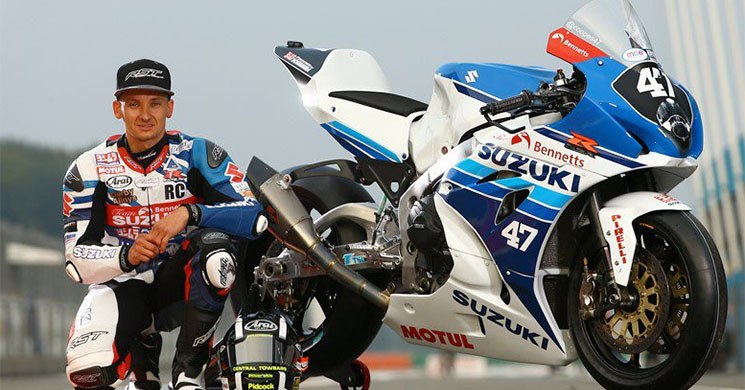 suzuki-gsxr-1000-2017-classic.jpg