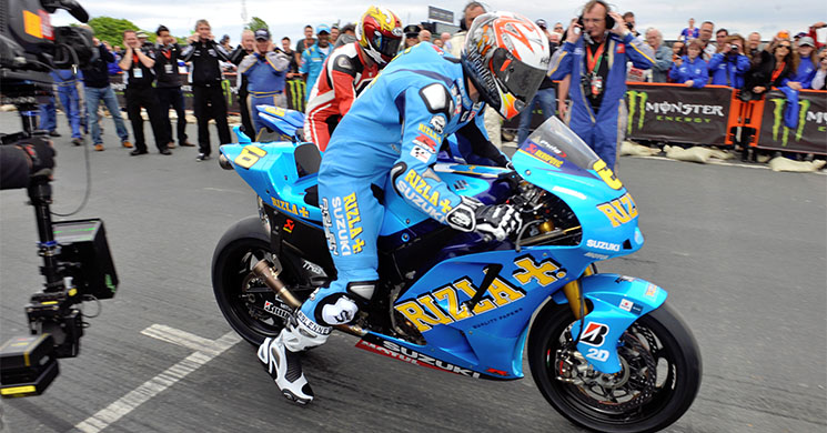 suzuki-motogp-gsvr-isle-man.jpg