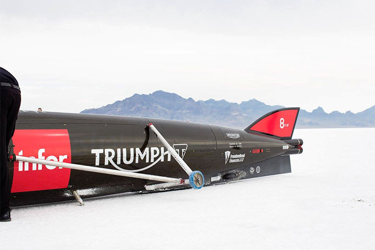 triumph-streamliner-guy-martin