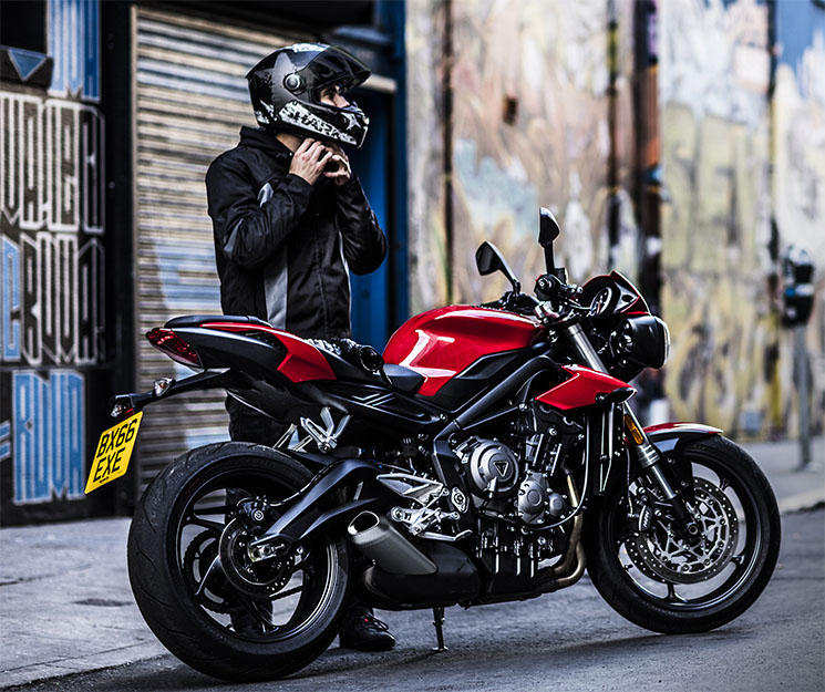 triumph-street-triple-s-2017.jpg