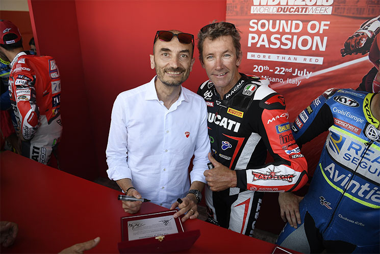 /troy-bayliss-motogp-ducati-domenicali.jpg