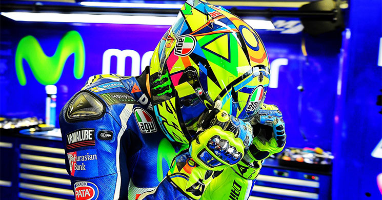 valentino-australia.jpg