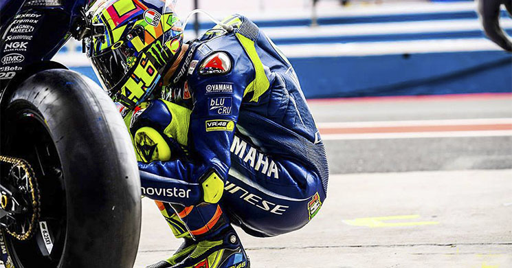 /valentino-rossi-postura.jpg