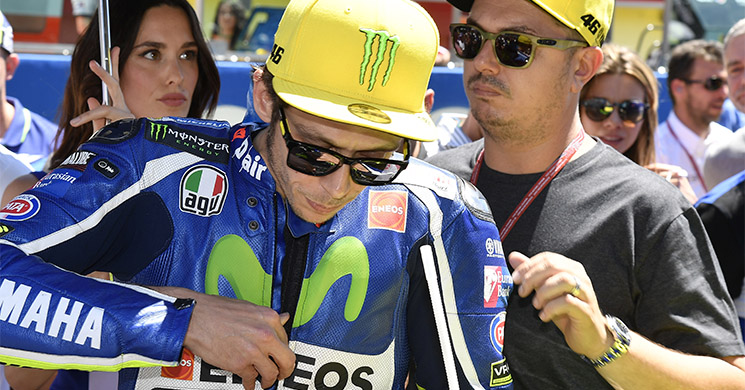 /valentino-rossi-uccio.jpg