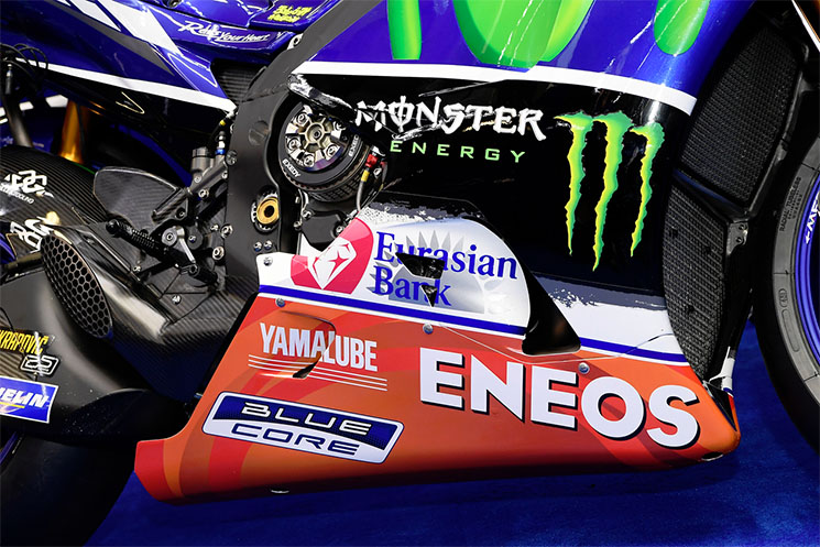valentino-rossi-yamaha-sepang-4.jpg