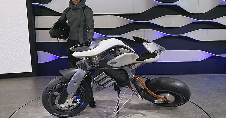 yamaha-motoroid.jpg