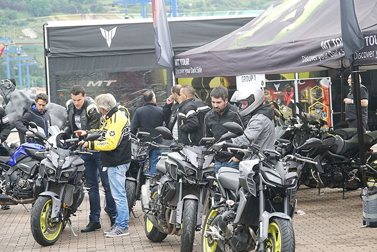 yamaha-mt-tour-2.jpg