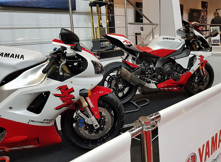 /yamaha-r1-20-aniversario-2017-454633.jpg