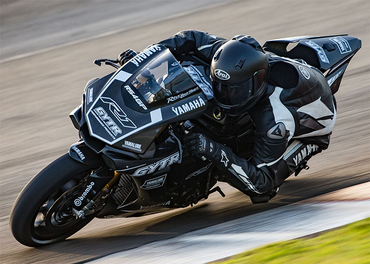 yamaha-r1-RSG4GP-3535.jpg