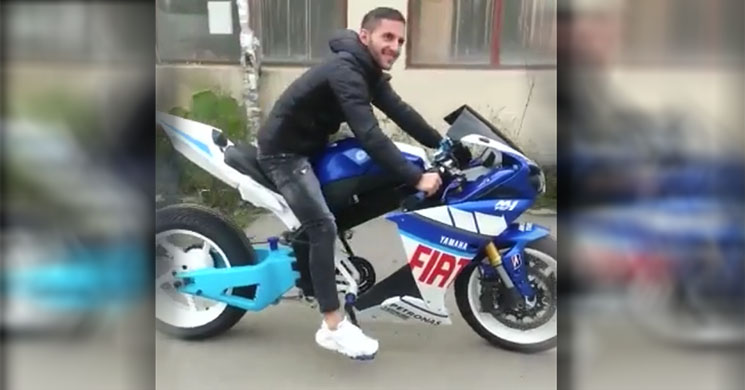 yamaha-r1-bicilceta.jpg