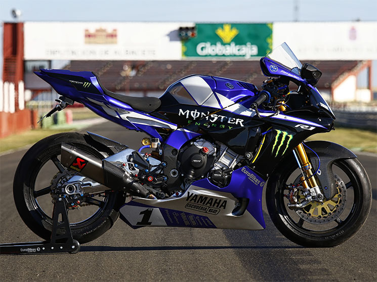 yamaha-r1-escuderia-62-543435.jpg