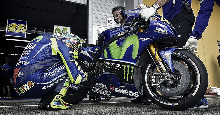 /yamaha-rossi-valentino.jpg