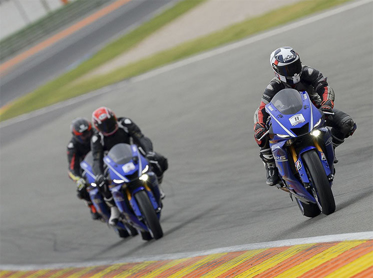 yamaha-supersport-tour-2.jpg