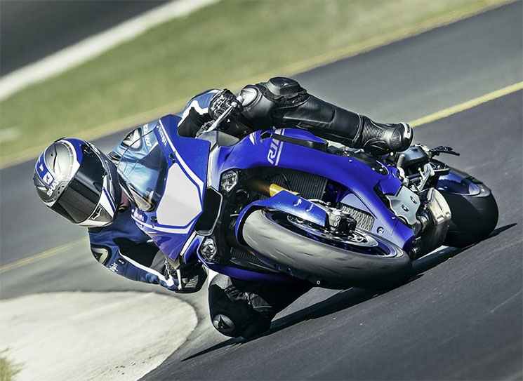 /yamaha-yzf-r1-2017-4.jpg