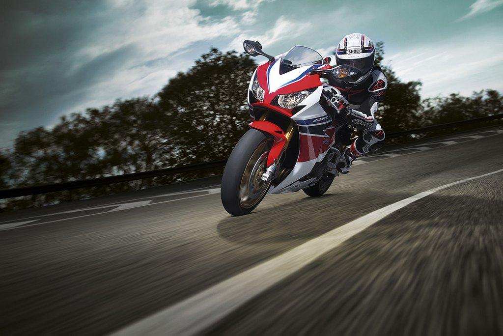 Puig Z-Racing Windschutzscheibe Für Honda CBR1000RR Fireblade 2017-2018 - Schwarz