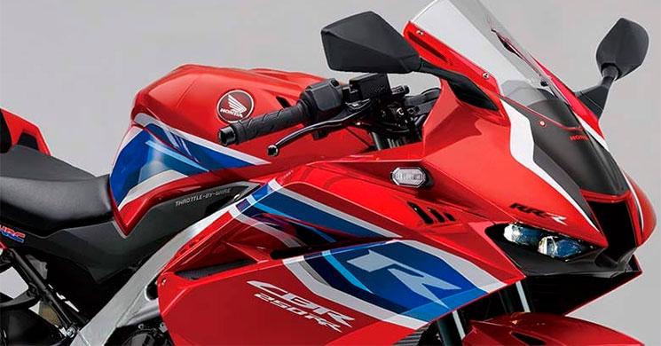 ¿Viene una Honda CBR 250 RR-R de cuatro cilindros para 2021?