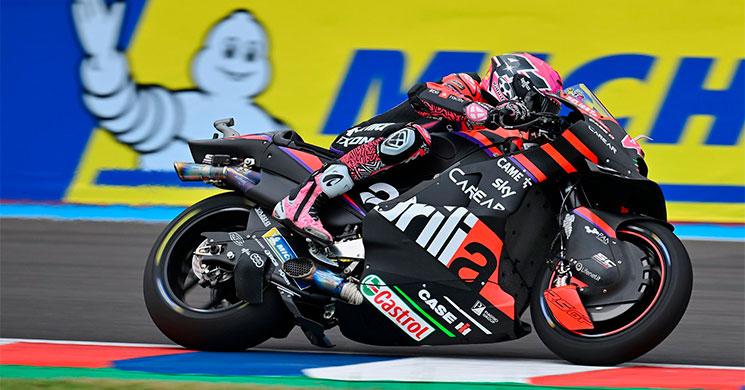 Aprilia can with the Ducatista army at the end of the FP2 in Argentina
