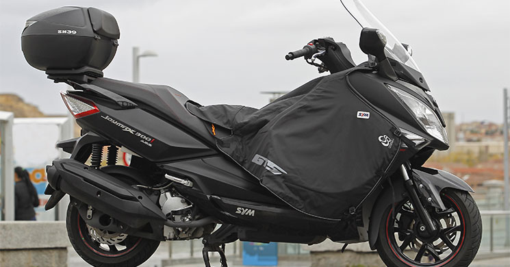 SYM-Joymax-Sport-300-2016-3.jpg