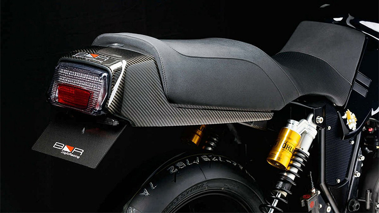 Suzuki-Katana-GSX1000-Carbon-Bright-Logic