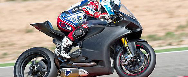 carlos checa panigale motorland