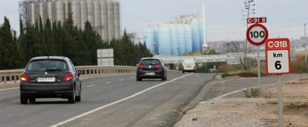 señal 100 carretera