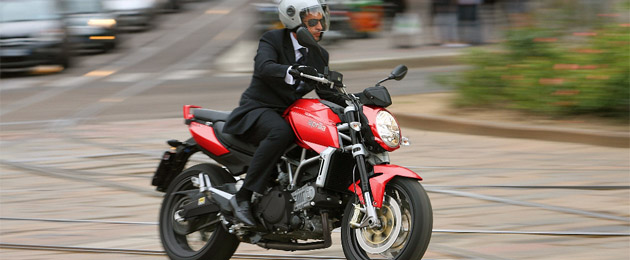 aprilia mana 850