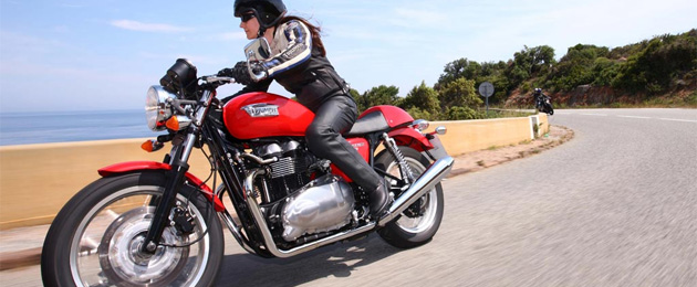triumph thruxton