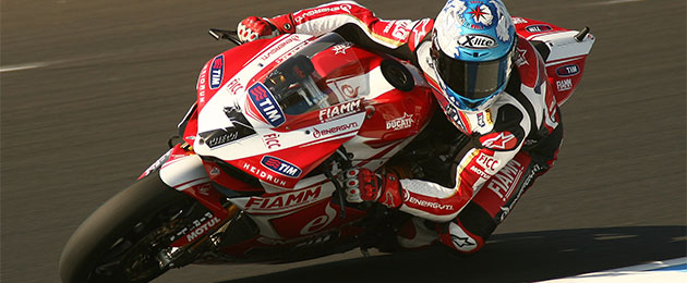 carlos checa