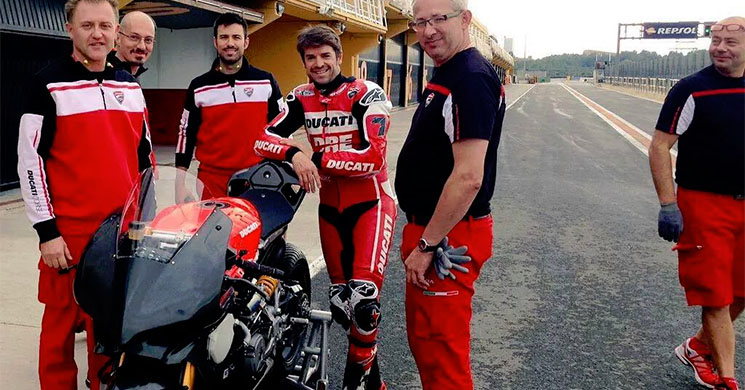 checa sbk ducati test