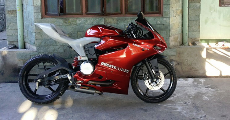 ducati-1299-panigale-replica-2.jpg