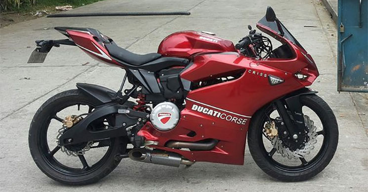 ducati-1299-panigale-replica-4.jpg