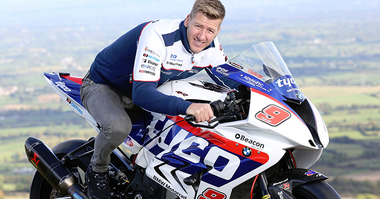 ian-hutchinson-2015-tycobmw.jpg
