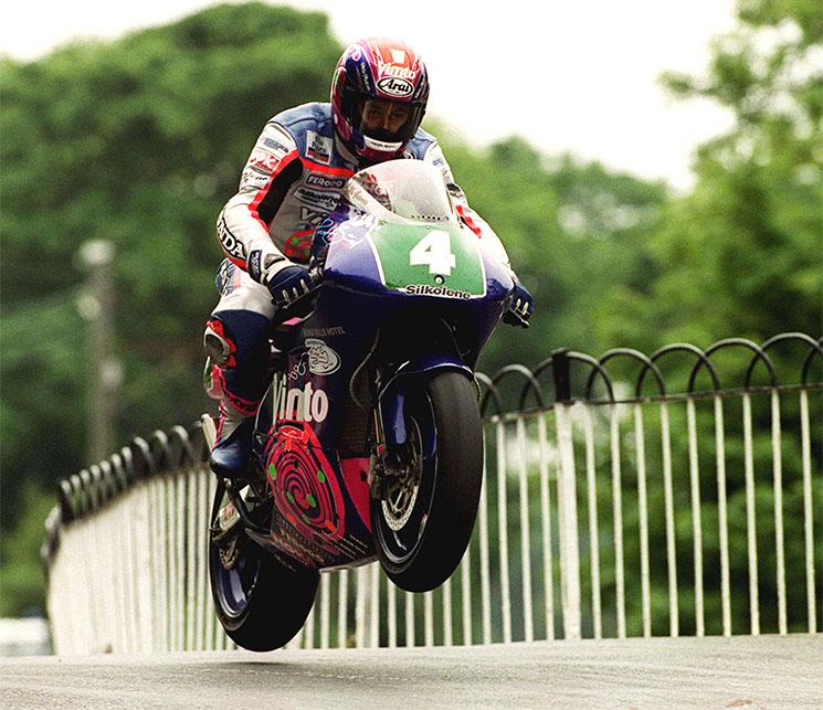 john-mcguinness-1999-tt-250cc.jpg