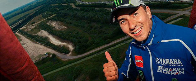 jorge lorenzo globo assen