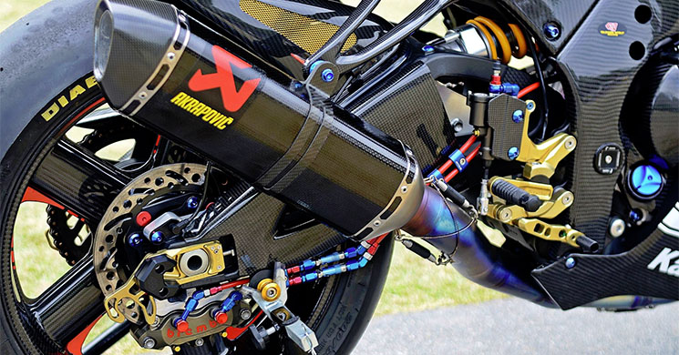 kawasaki-ninja-zx10r-full-carbon-11.jpg