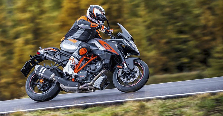 ktm-1290-superduke-gt-2016-6.jpg