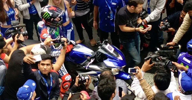 lorenzo-india-yamaha-r3-2.jpg