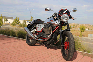 moto guzzi v7 racer 