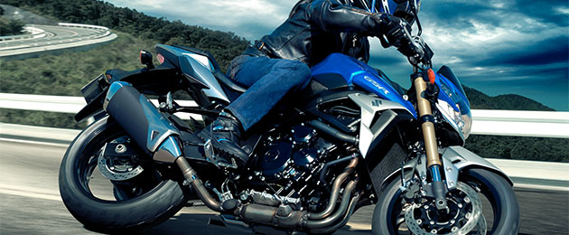 suzuki gsr 750