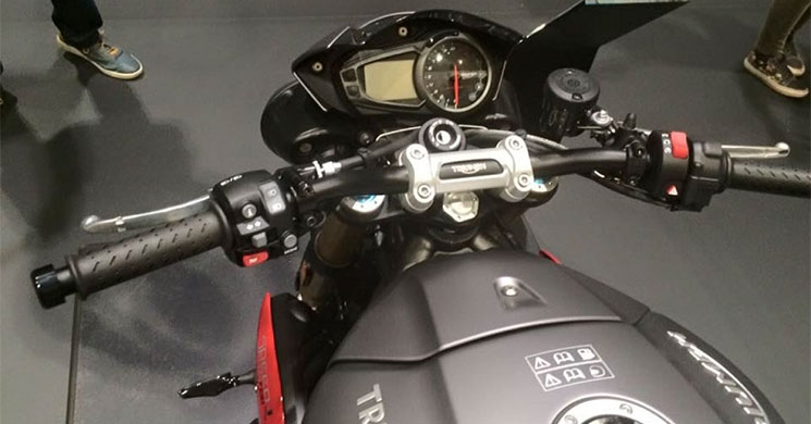 triumph-speed-triple-r-2016-3.jpg