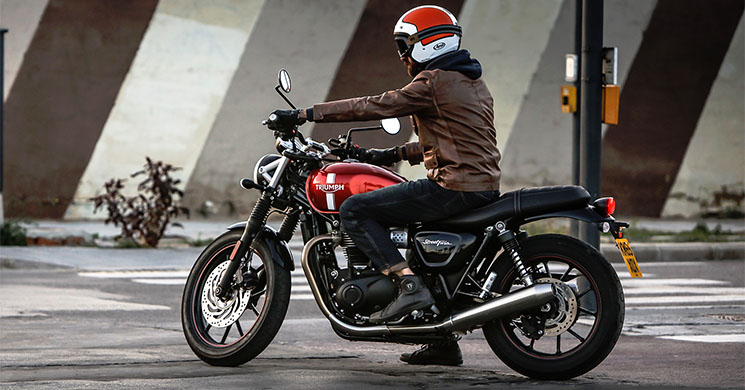 triumph-street-twin-2(1).jpg