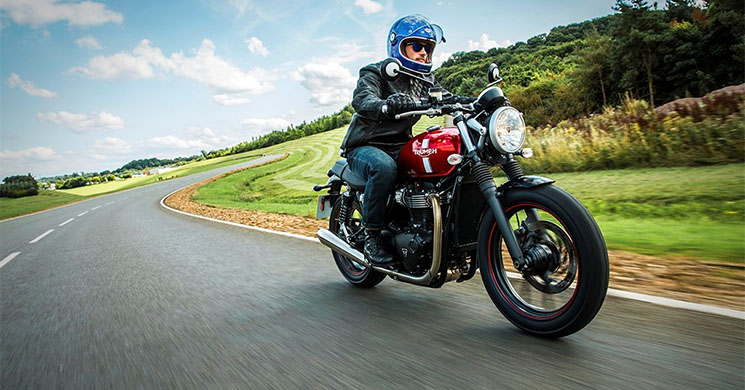 triumph-street-twin-6.jpg