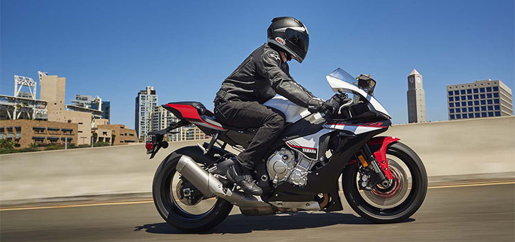 yamaha-yzf-r1s-2016-4.jpg