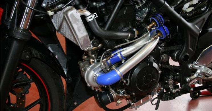 yamaha-yzf-r3-turbo-2.jpg