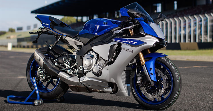 yamahar1-2015.jpg